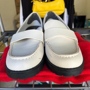 Old Navy Womens Size 9.5 White Slip On Chunky Penny Loafers in Bone Faux Leather
